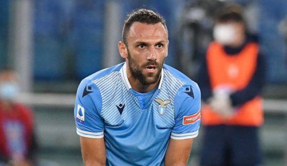 Lazio fiton me mund të madh ndaj Crotones, minuta edhe për Muriqin