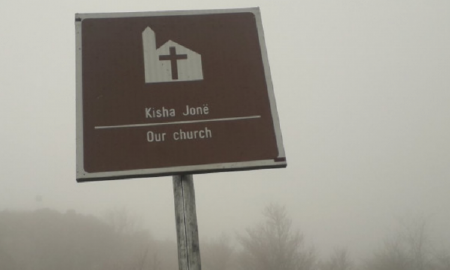  Mediat serbe: Shqiptarët po përpiqen ta përvetësojnë kishën tonë afër Skënderajt 