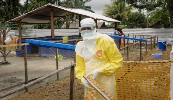  Doktori që zbuloi Ebolën paralajmëron për pandemi më të rënda se COVID-19 