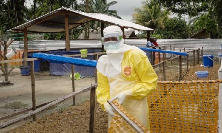  Doktori që zbuloi Ebolën paralajmëron për pandemi më të rënda se COVID-19 