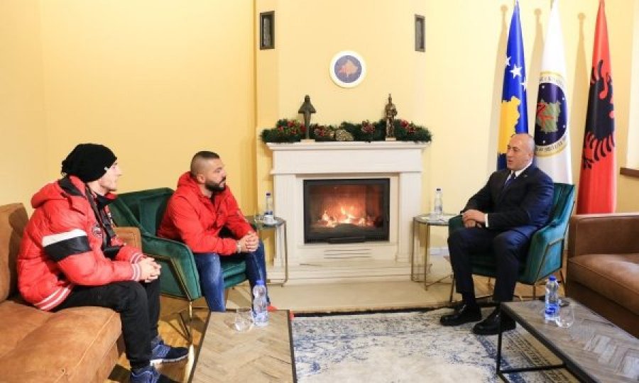  Haradinaj takon djalin nga Deçani që do të dhurojë veshkën për vajzën nga Mitrovica 