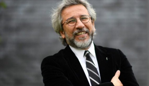  Turqia e dënon me 27 vjet burgim gazetarin me prejardhje shqiptare, Can Dündar 