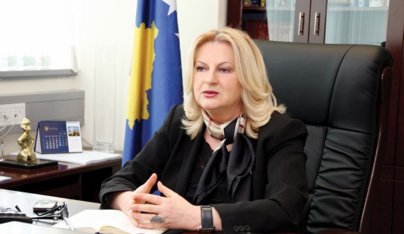  Edita Tahiri pyet: Kosova po prin në mbajtje të zgjedhjeve të shpeshta, kur do të prijë në ekonomi? 