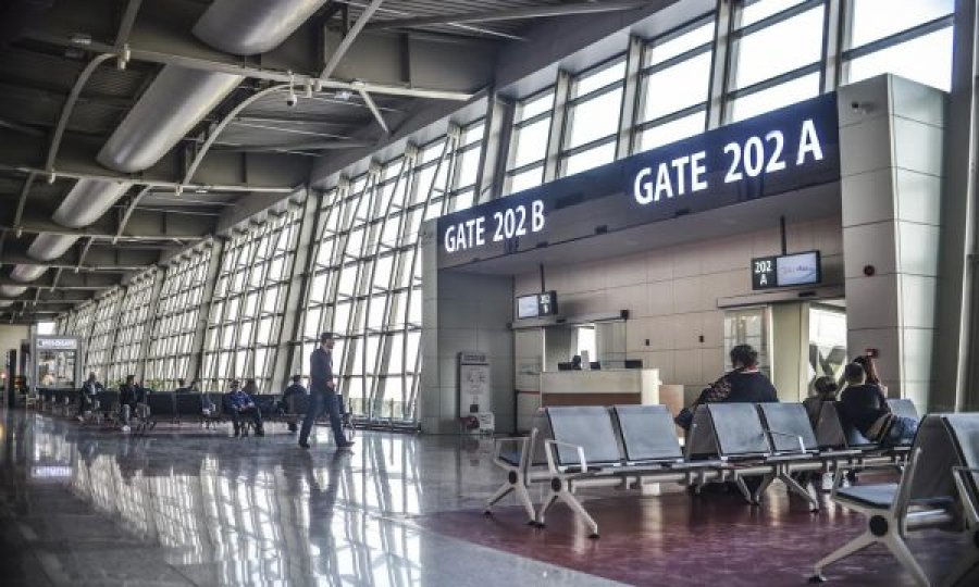 Arrestohet një grua në Aeroportin e Prishtinës, iu gjet drogë në çantë