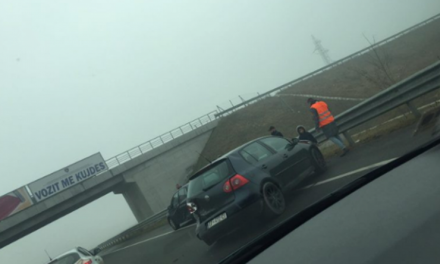  Aksident mes katër veturave në autostradën ‘Arbën Xhaferi’ 