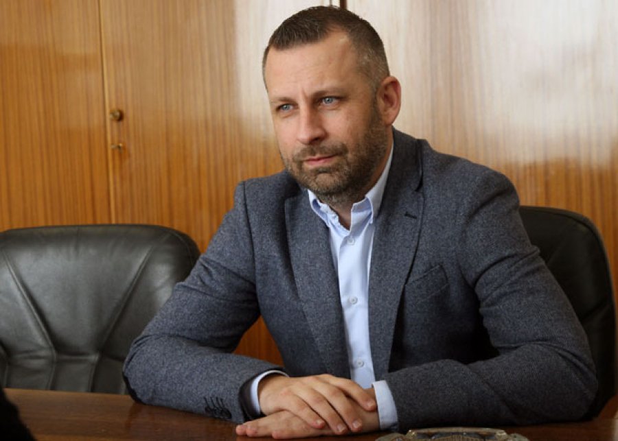 Dalibor Jevtiq nga Prishtina i siguron serbët: S’ju duhet test PCR për të hyrë në Kosovë 