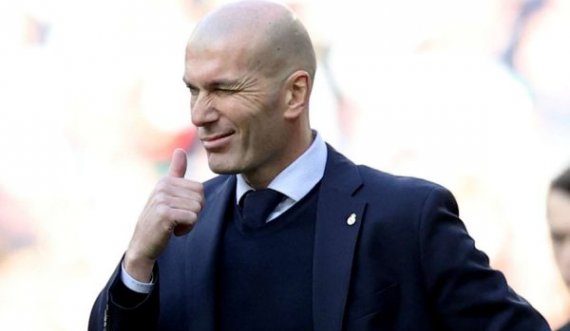 Zidane nuk përmbahet nga gëzimi pas fitores së Real Madridit kundër Granadas