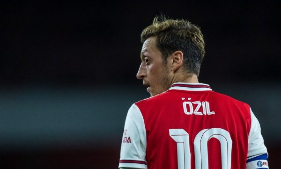 Ozil: Ah sikur të mund ta ndihmoja Arsenalin në këtë kohë të vështirë