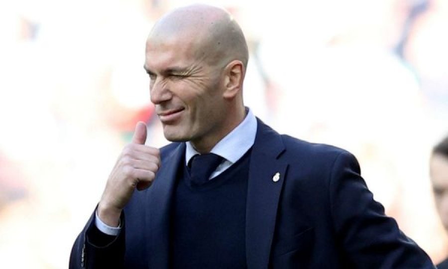 Zidane i del në mbrojtje Eden Hazardit