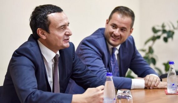 Tre ditë pasi u betua si deputet, Kushtetuesja rrëzoi qeverinë, vendi shkon në zgjedhje