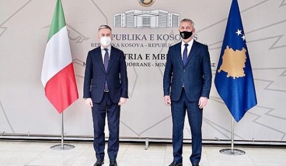  Ministri italian i Mbrojtjes pas takimit me Anton Qunin në Kosovë: Angazhohemi për stabilizimin e rajonit 
