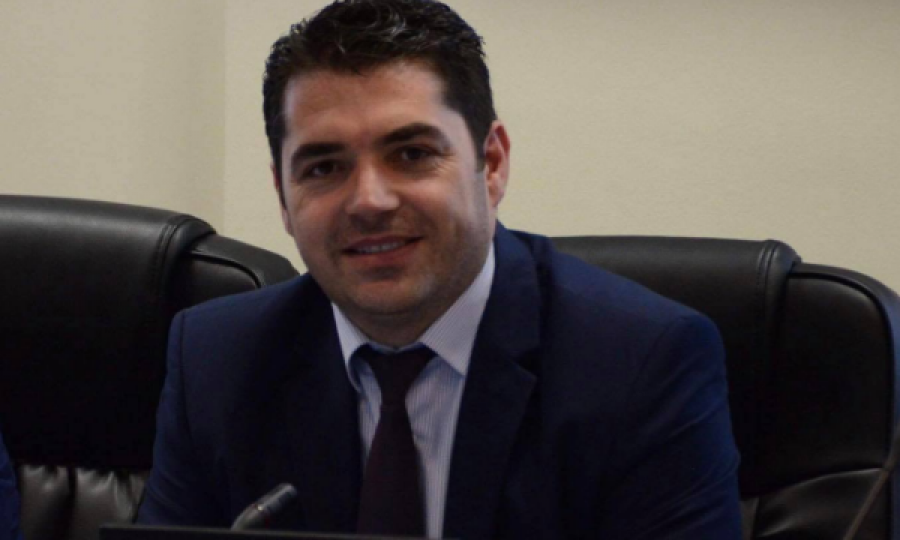  Zyrtari i AAK’së analizon NISMA’n: Partia e Limajt merr 5 deputetë në koalicon përndryshe ka veç 2 për qind 