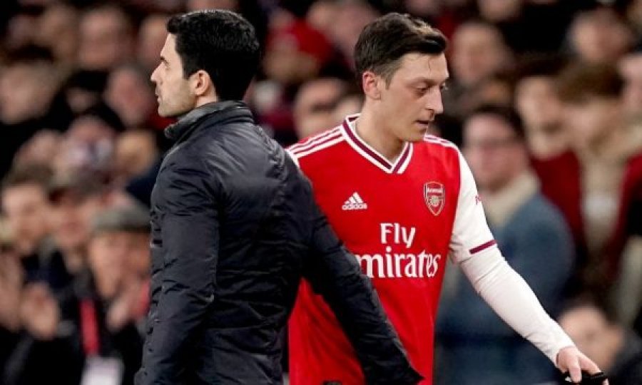 Punë e kryer, Ozil i ka ditët e numëruara te Arsenali