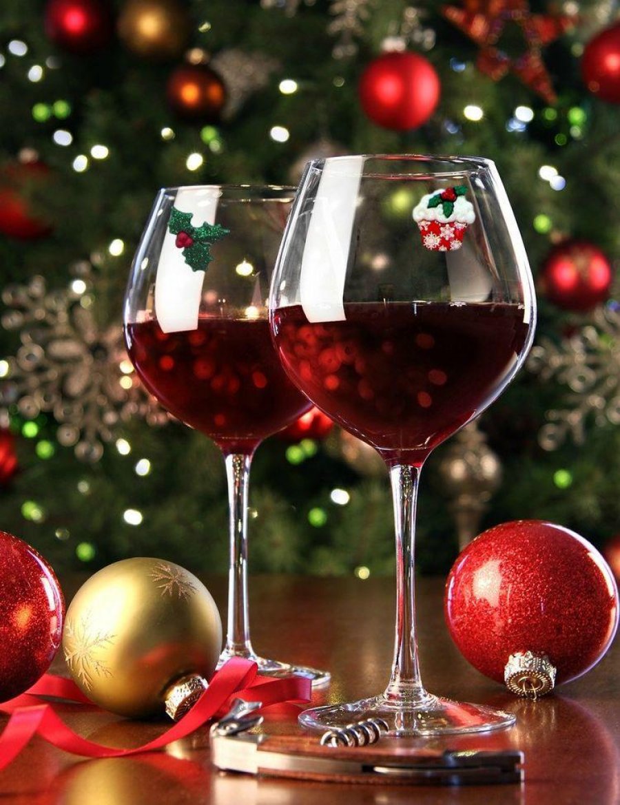 Të mirat që përfitoni nga konsumi i një gote verë të kuqe çdo mbrëmje!