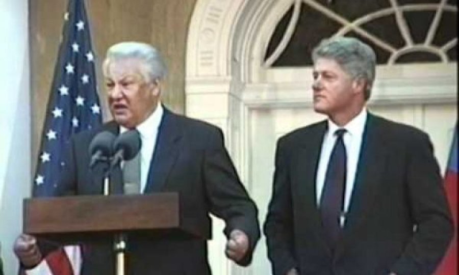 Publikohet një bisedë e rrallë e Bill Clintonit dhe Rusisë për Kosovën, një e vërtetë e madhe u zbulua aty