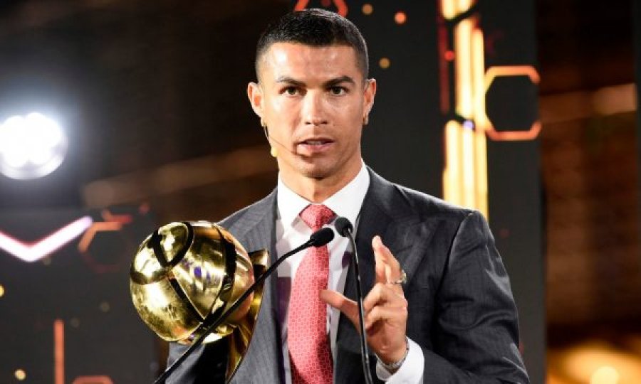  Ronaldo, në izolim pas kthimit nga Dubai 
