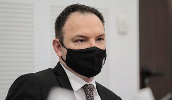 Prapaskenat e shkarkimit të shefit të AKI-së nga Hoti e Osmani