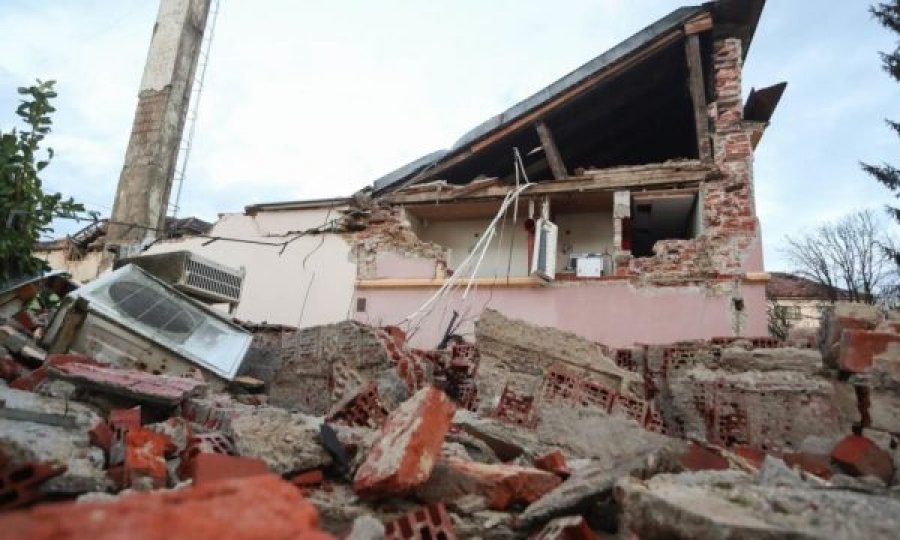 Banorët rrëfejnë tmerrin që përjetuan nga tërmeti në Kroaci