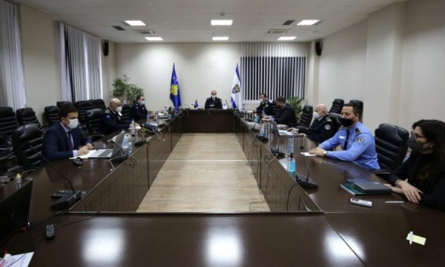 Policia e Kosovës gradon 127 togerë