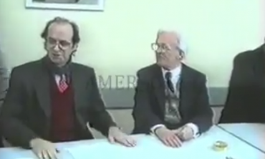 Video e rrallë: Ibrahim Rugova e Adem Demaçi duke festuar Vitin e Ri 1997