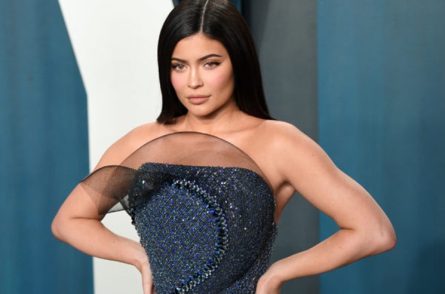 Nuk është më e ndjekura dhe më e paguara, kush e rrëzoi Kylie Jenner nga ‘froni’ i Instagram-it?