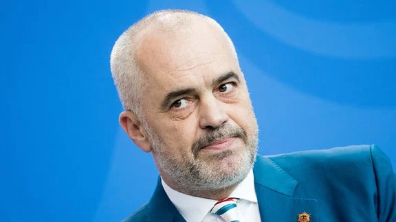 Me Shengenin ballkanit Edi Rama mund të përfundon në një skaj të turpshëm të karrierës politike