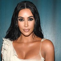 Si funksionojnë lavamanët e Kim Kardashian – më të çuditshmit që kemi parë
