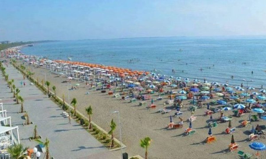  Mijëra kosovarë ia mësynë bregdetit të Shqipërisë 