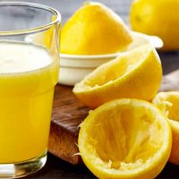 Përgatiteni vetë lëngun që kthen energjinë dhe përmirëson disponimin