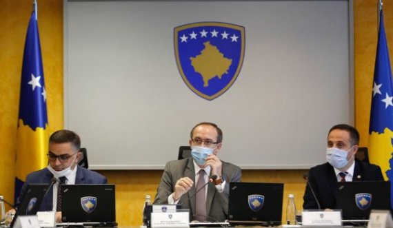 “S’kanë njohuri për konfliktin as sa një gazetar i “Bujkut”, profesori i UP’së për delegacionin që shkon në SHBA