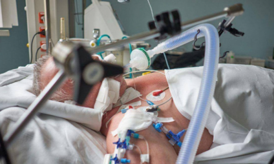Pajisja që e mban gjallë një pacient në Infektivë me Covid-19: Mësoni pak për respiratorin