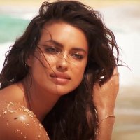 Irina Shayk tejet e ‘nxehtë’, fillon pushimet verore