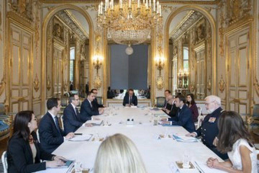  Hoti pas takimit me Macron: Franca e përkushtuar ta mbështes Kosovën në dialogun më Serbinë që duhet të çojë në njohje 