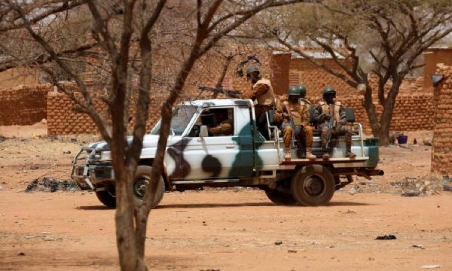 Së paku 180 trupa gjenden në varreza masive në Burkina Faso
