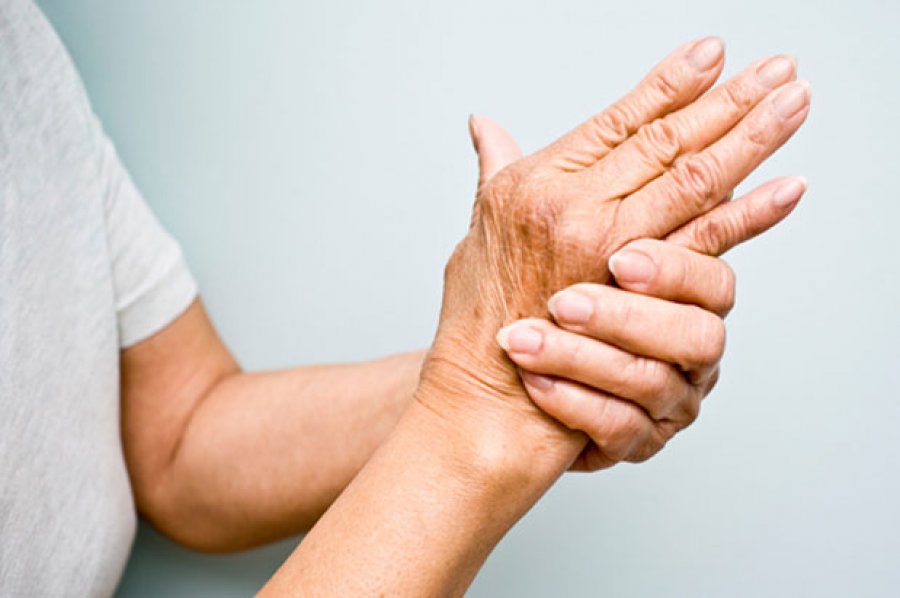 Zvogëloni dhimbjet në kyçin e dorës dhe në ligamente për pak minuta!