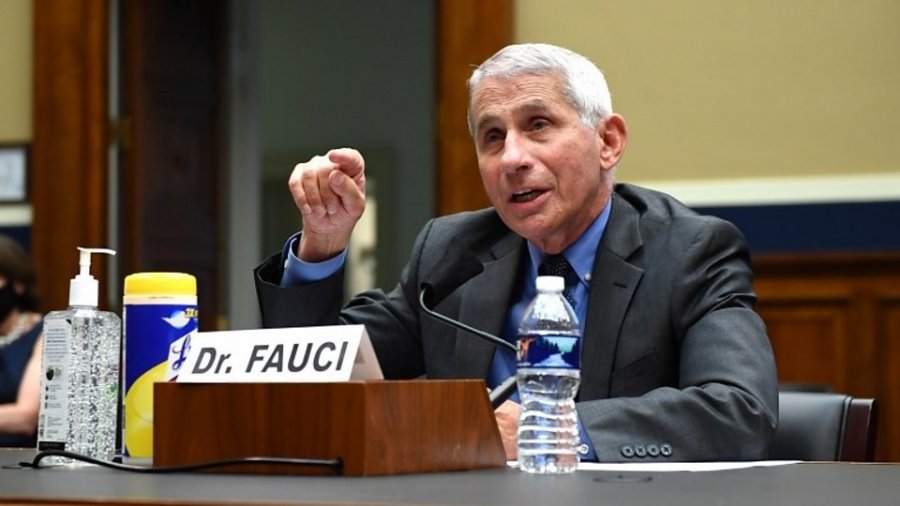  Dr Fauci: Të mos biem në vetkënaqësi të rreme për virusin 