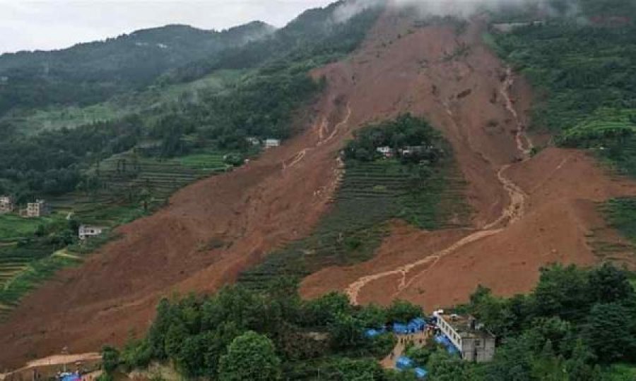Në Nepal së paku 23 të vdekur e dhjetëra të zhdukur nga vërshimet dhe rrëshqitjet e dheut 