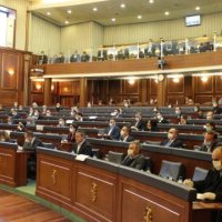 Deputetja e AAK’së: Rastet filluan të rriten pas tubimit të VV’së