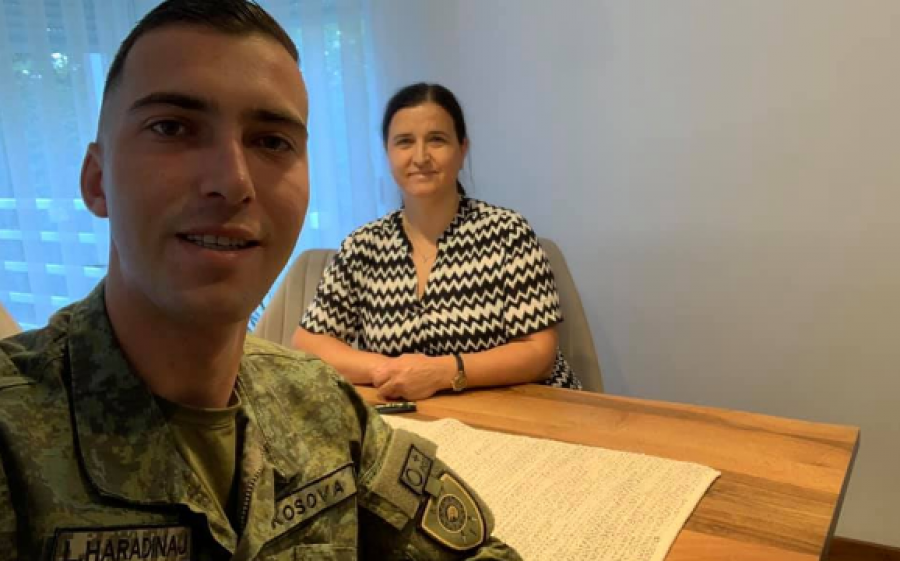 Dita e parë e Luan Haradinajt si officer i Ushtrisë së Kosovës