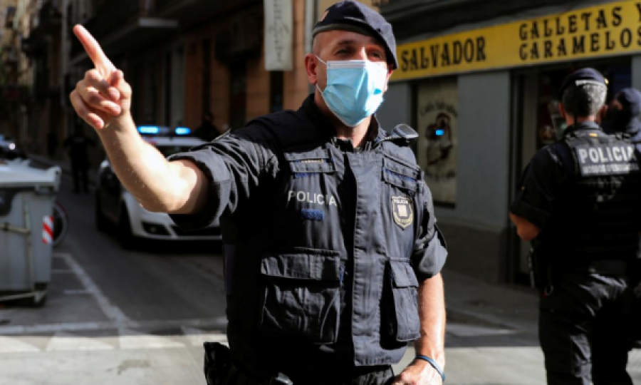 Arrestohen dy algjerianë në Barcelonë, dyshohen për planifikim të sulmit terrorist