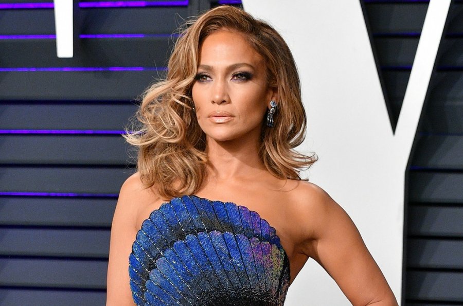 50-vjeçarja Jennifer Lopez, gëzon këto forma trupore!