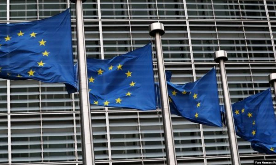  Për të dytën ditë me radhë, liderët e BE-së bisedojnë për fondin e rimëkëmbjes 