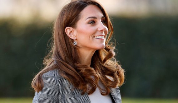 Për cilën veshje është penduar Kate Middleton