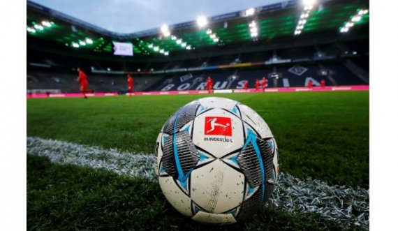 COVID-19 i largon sërish tifozët nga stadiumet, merret vendimi i padëshiruar në Bundesliga