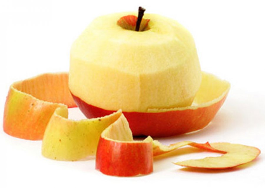 Mos hidhni lëvoret e mollës dhe dardhës