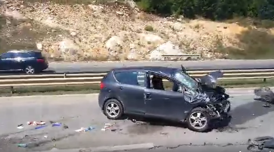 Aksident trafiku në Sllatinë, raportohet për të lënduar