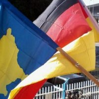 Presidenca gjermane në BE e pastron Kosovën nga krye hajnat e veshur me xhaketë të shtetit