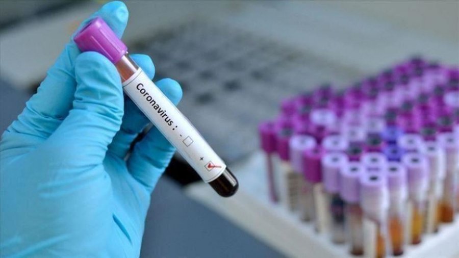 Të rinjtë e infektuar me koronavirus “mund të kenë nxitur shpërthimet e reja në Evropë”