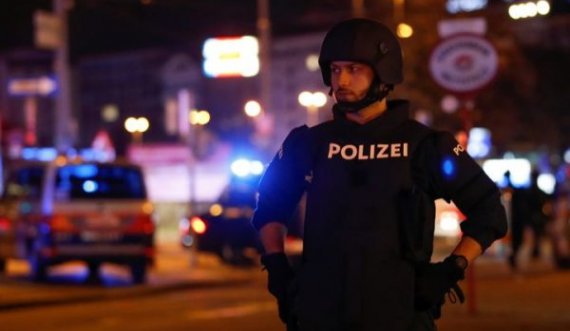  Informacionet e fundit nga Policia Austriake: Njëri nga sulmuesit është vrarë, disa të plagosur 