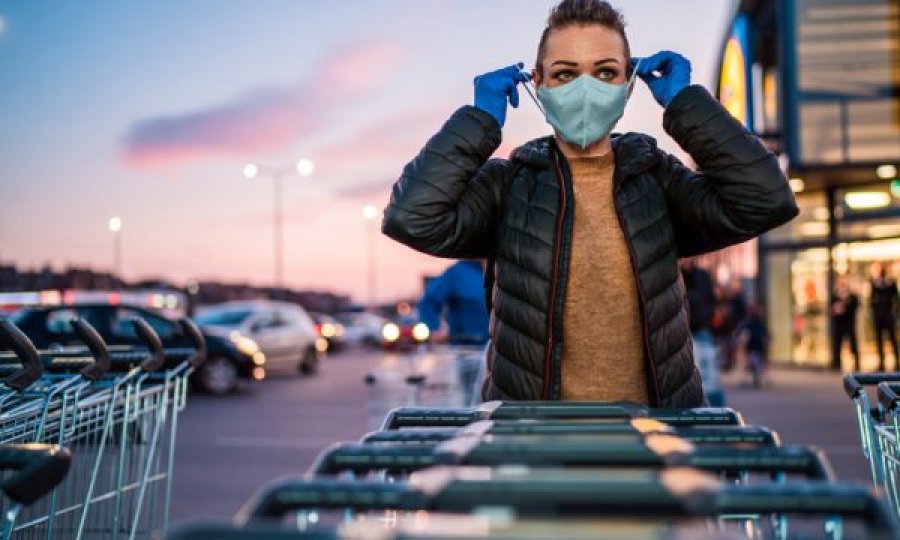 Studim: Përpos punonjësve shëndetësorë,këta janë punëtorët më të rrezikuar gjatë pandemisë